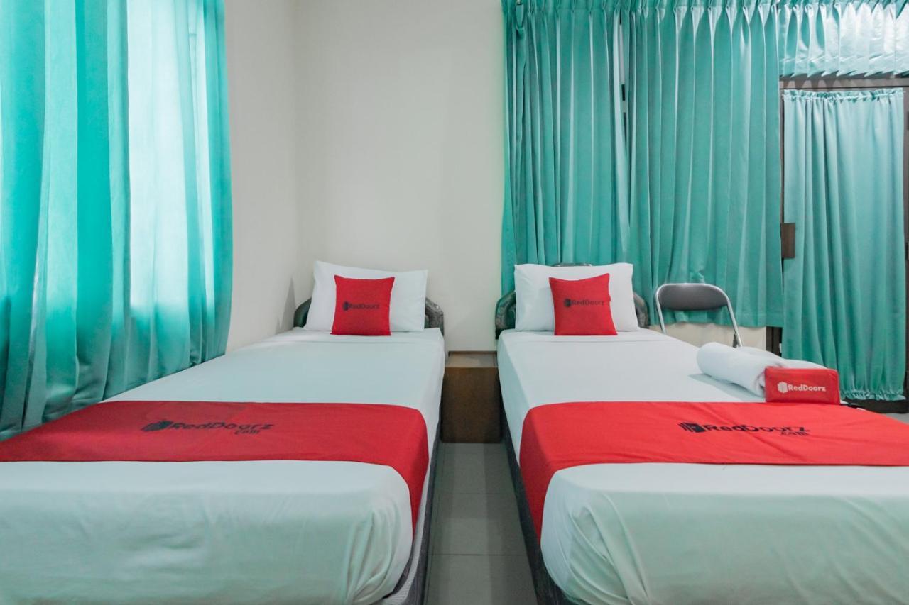 Reddoorz @ Achino Hotel Бандунг Экстерьер фото