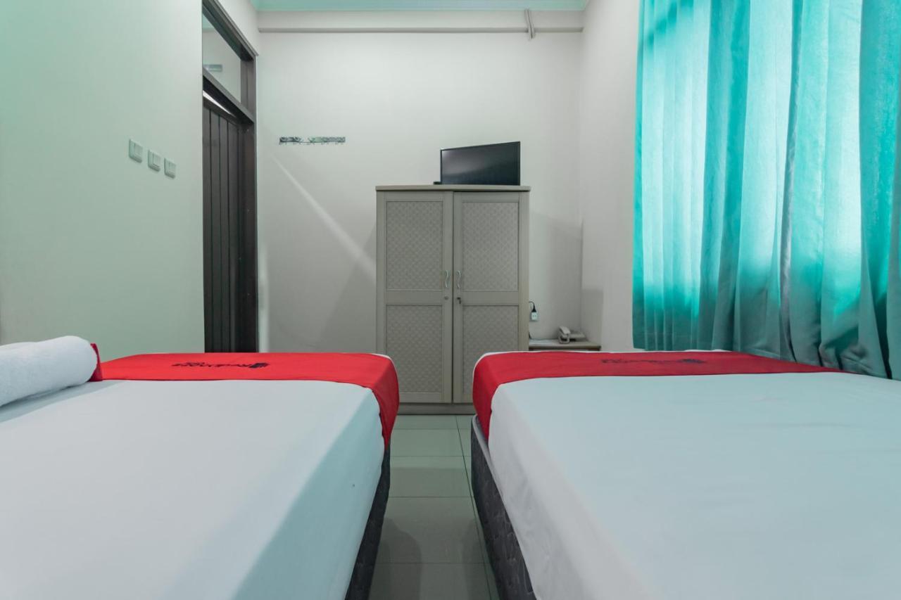 Reddoorz @ Achino Hotel Бандунг Экстерьер фото